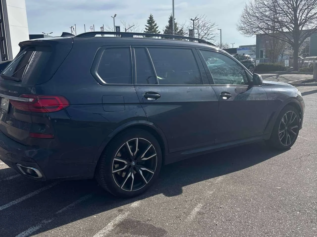 BMW X7 * xDrive40i * CARFAX * 360 * H/K * CARPLAY, снимка 3 - Автомобили и джипове - 54418072