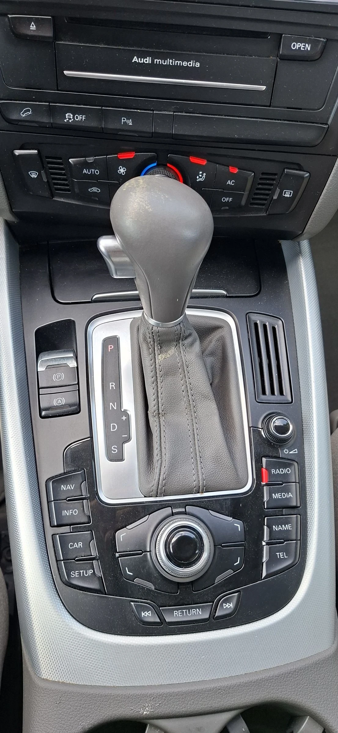 Audi Q5 QUATTRO, снимка 10 - Автомобили и джипове - 54822602