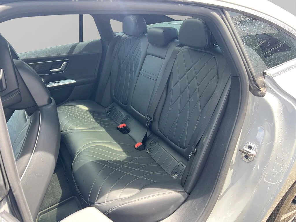 Mercedes-Benz EQE 500* 4MATIC* BURMESTER* DISTRONIC* ОБДУХВАНЕ* 360 , снимка 12 - Автомобили и джипове - 55301217