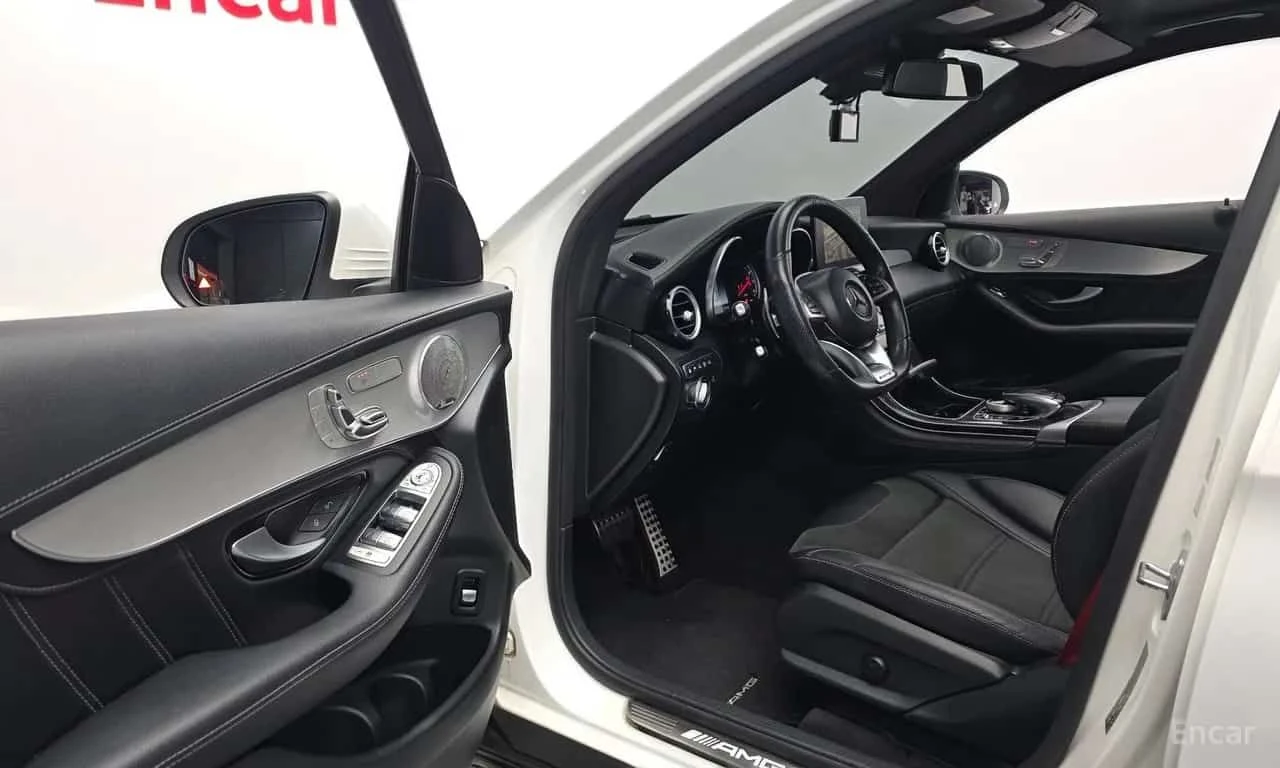 Mercedes-Benz GLC 63 AMG GLC63 4MATIC+ , снимка 6 - Автомобили и джипове - 55398106