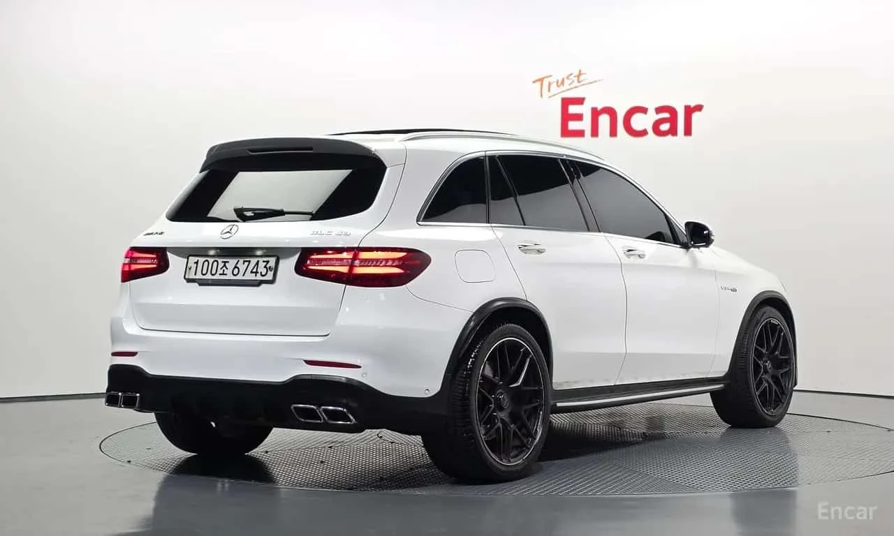 Mercedes-Benz GLC 63 AMG GLC63 4MATIC+ , снимка 4 - Автомобили и джипове - 55398106