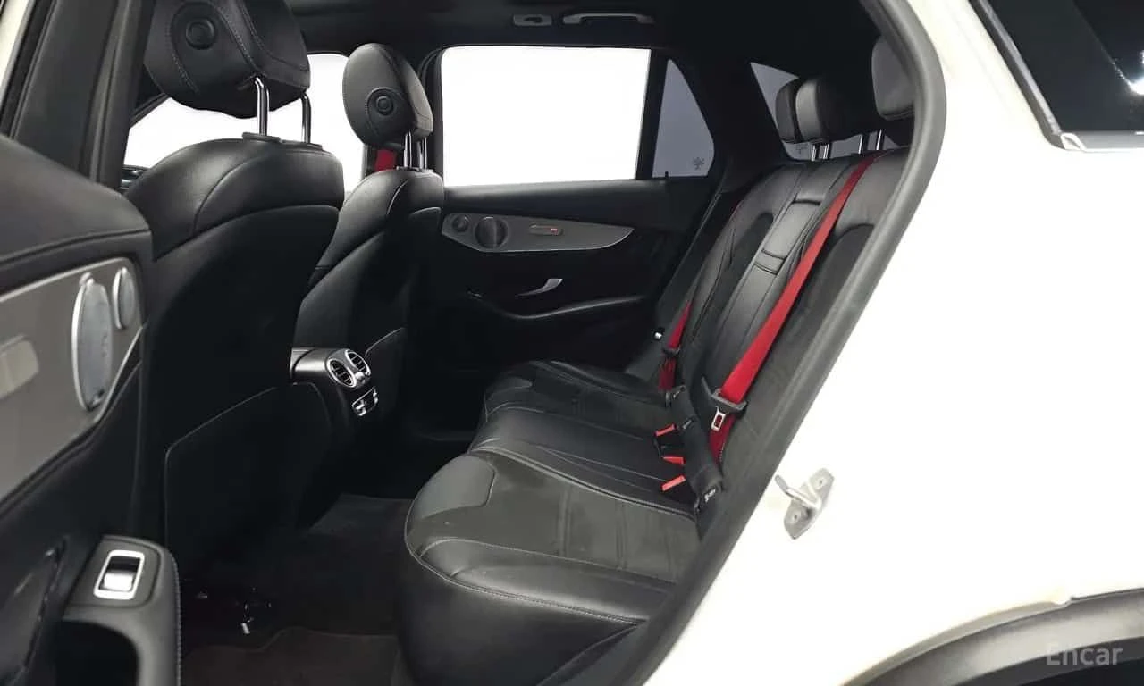 Mercedes-Benz GLC 63 AMG GLC63 4MATIC+ , снимка 15 - Автомобили и джипове - 55398106
