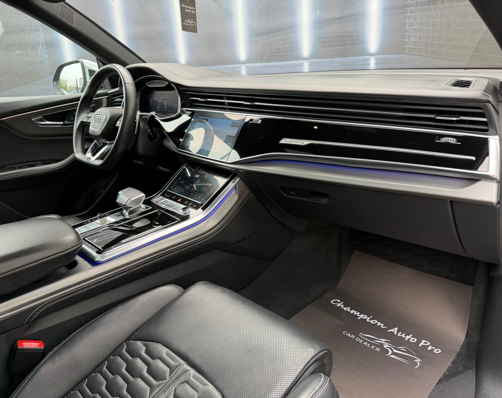 Audi RSQ8, снимка 12 - Автомобили и джипове - 55411978