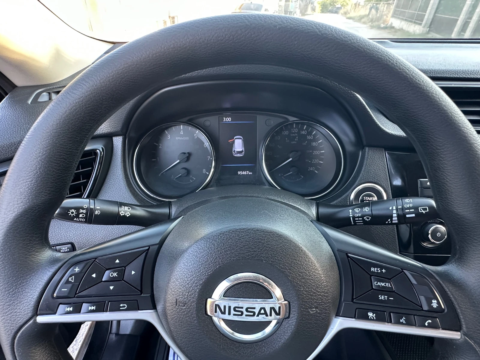Nissan Rogue, снимка 11 - Автомобили и джипове - 55438767