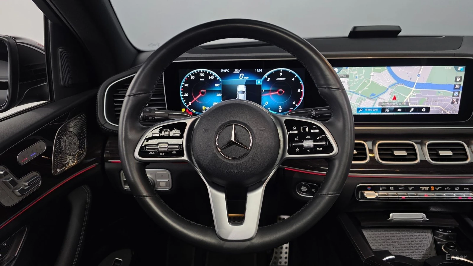 Mercedes-Benz GLE 400 4MATIC/COUPE/DRIVE-ASSISTS/PANOROOF/PREMIUM SOUND, снимка 7 - Автомобили и джипове - 55678844