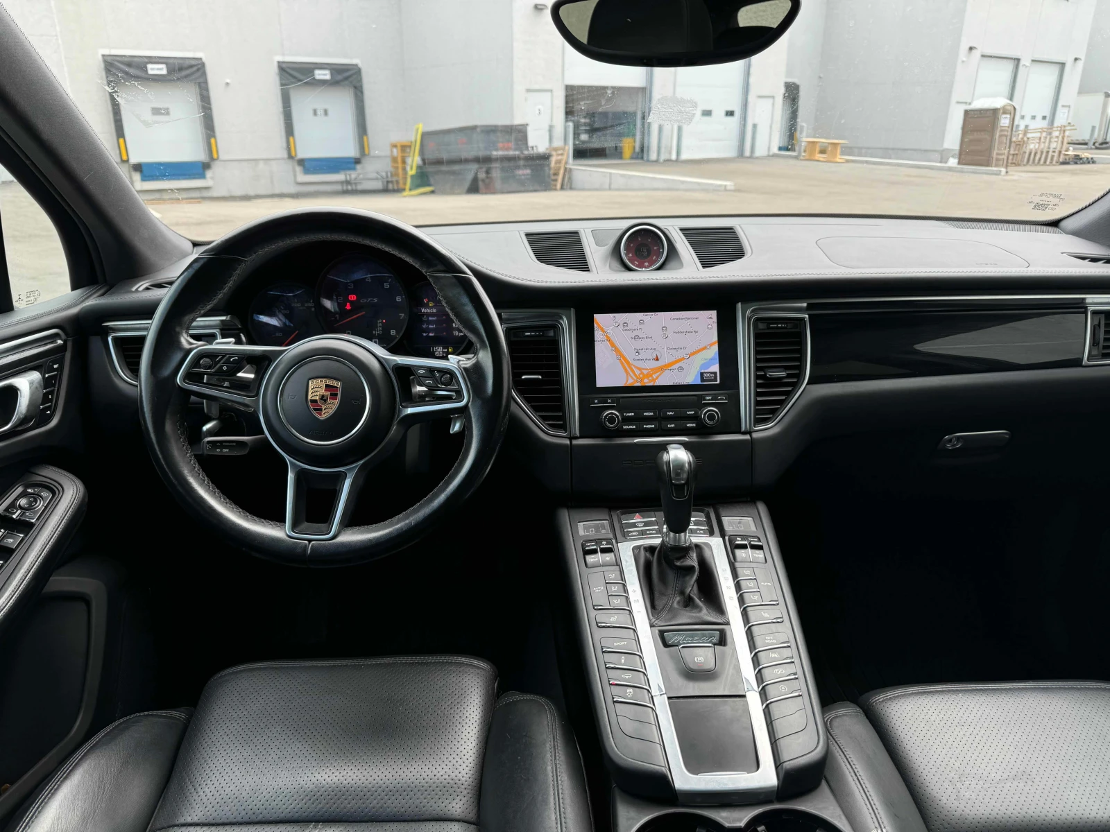 Porsche Macan GTS / MATRIX / BOSE / CARFAX / АВТОКРЕДИТ , снимка 9 - Автомобили и джипове - 55831034