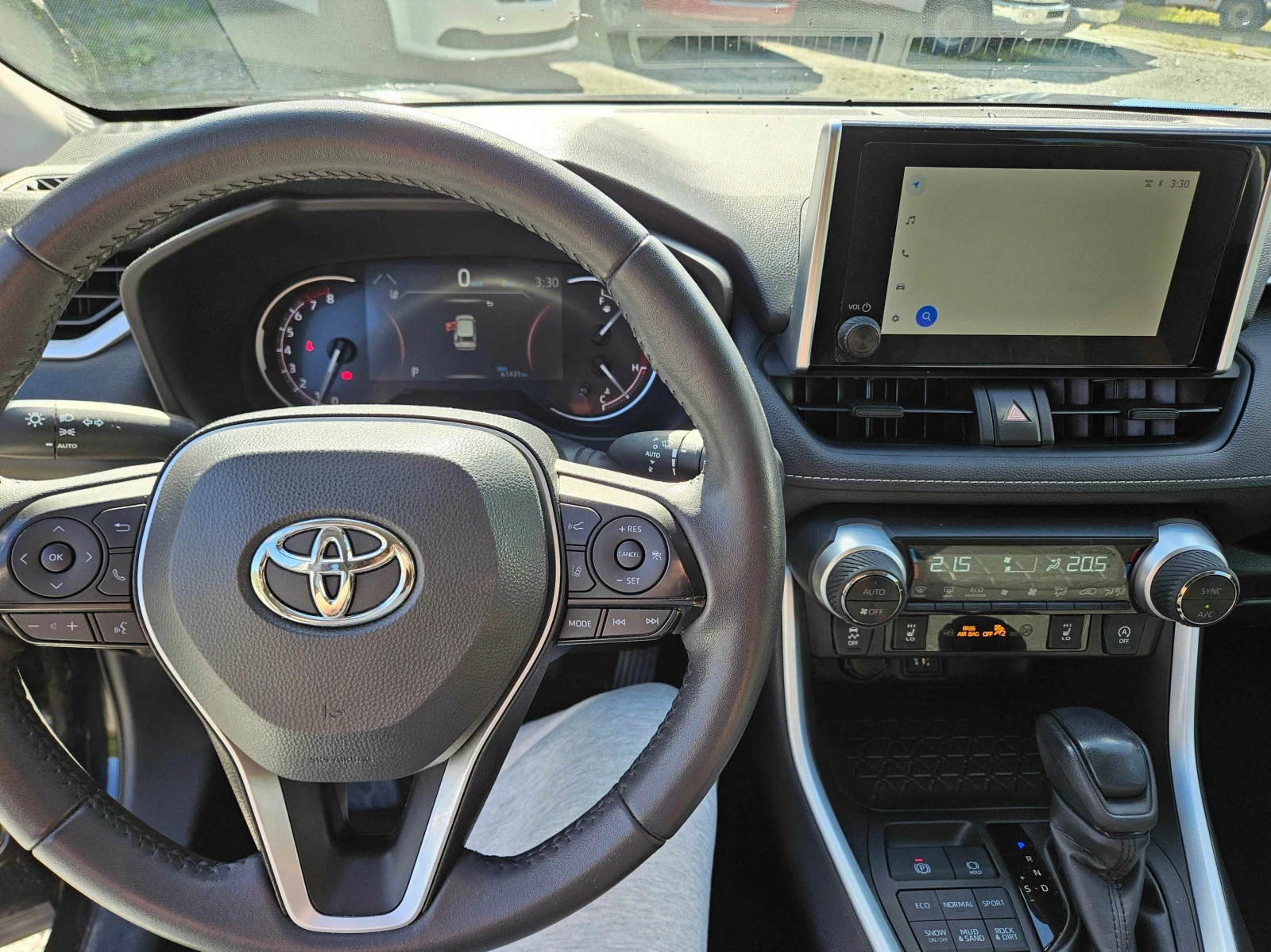 Toyota Rav4 XLE AWD / CARFAX / CAMERA / АВТОКРЕДИТ, снимка 9 - Автомобили и джипове - 55896768