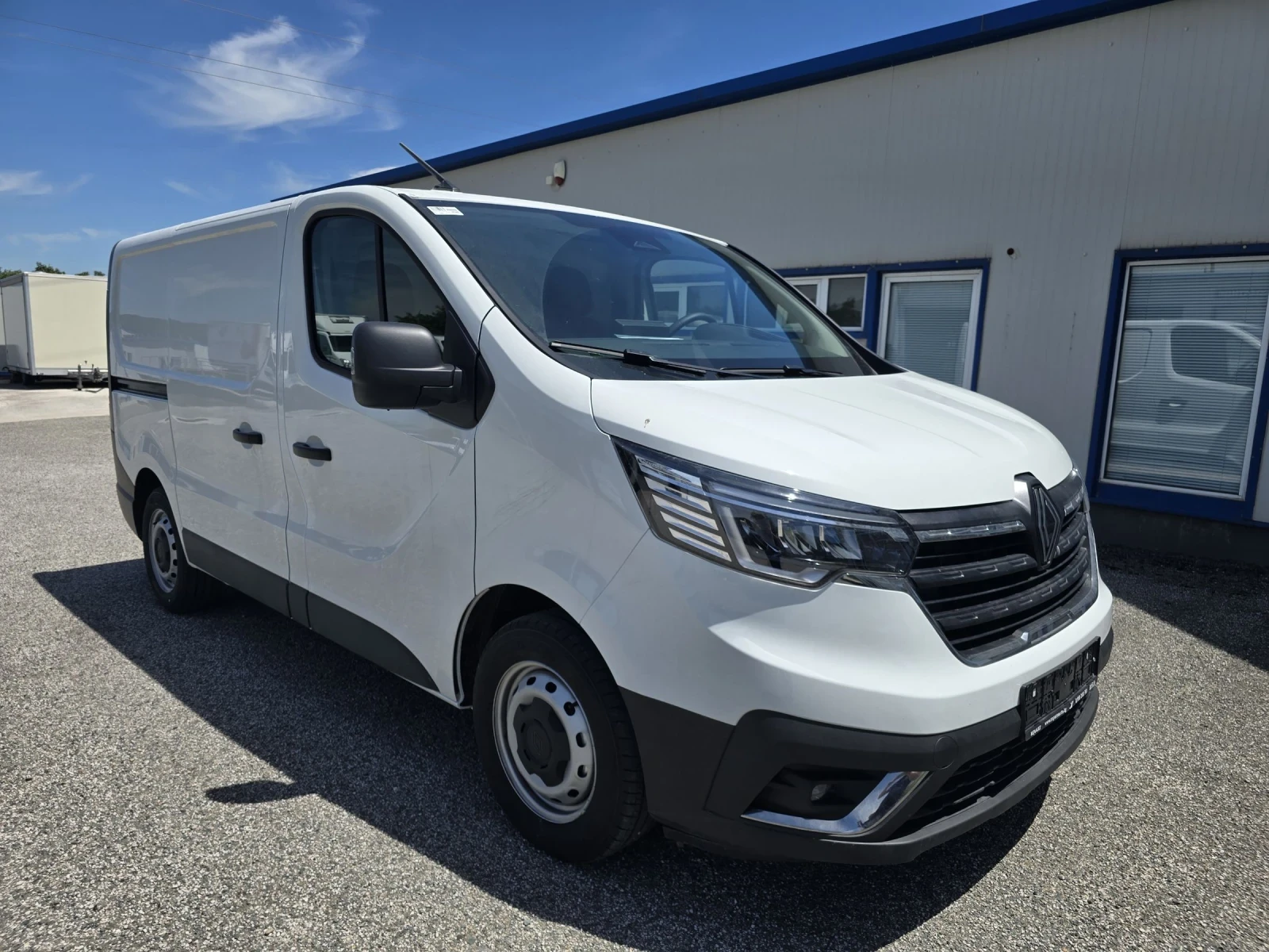 Renault Trafic НОВ ХЛАДИЛЕН - изображение 3
