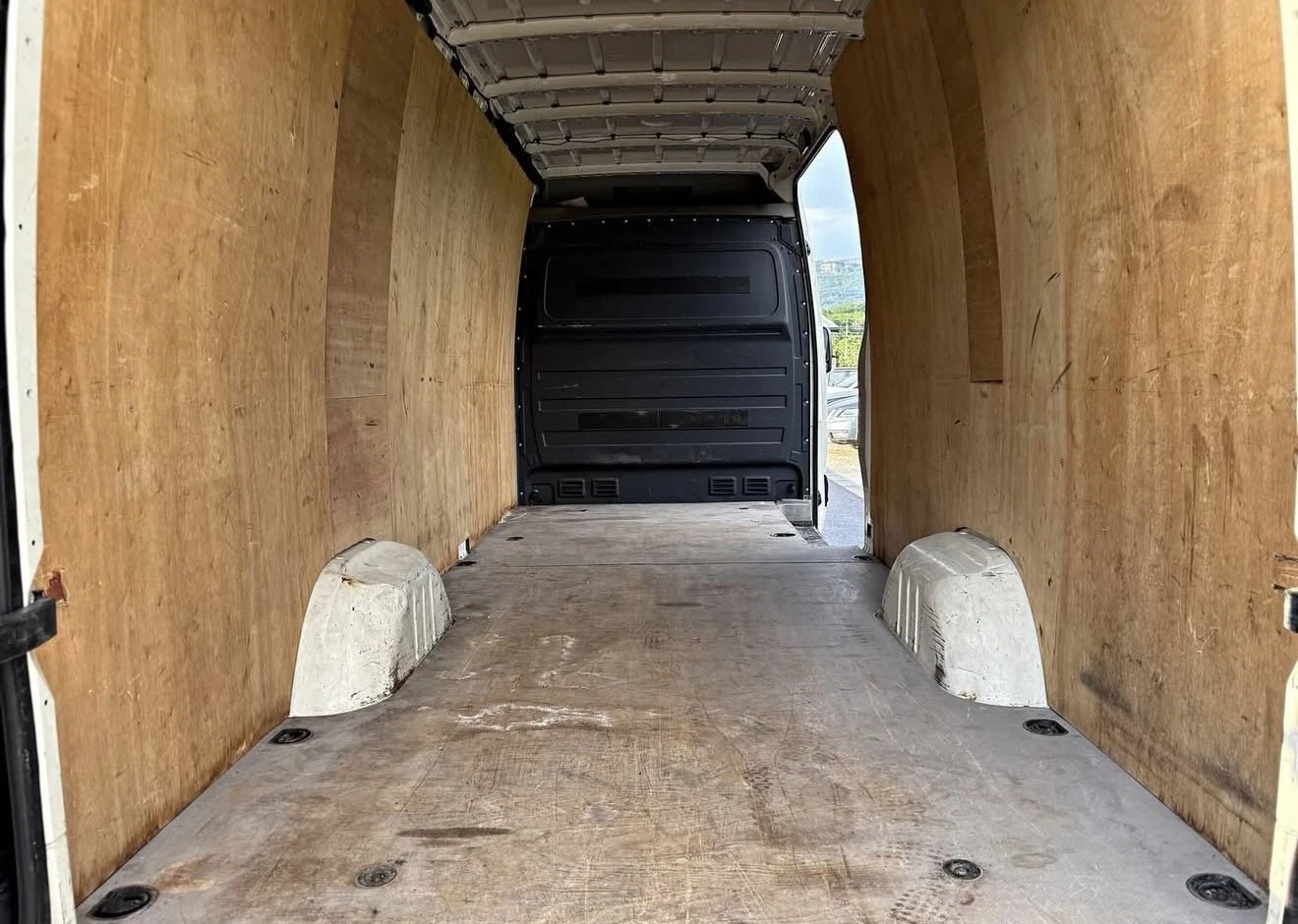 VW Crafter, снимка 6 - Бусове и автобуси - 56204394