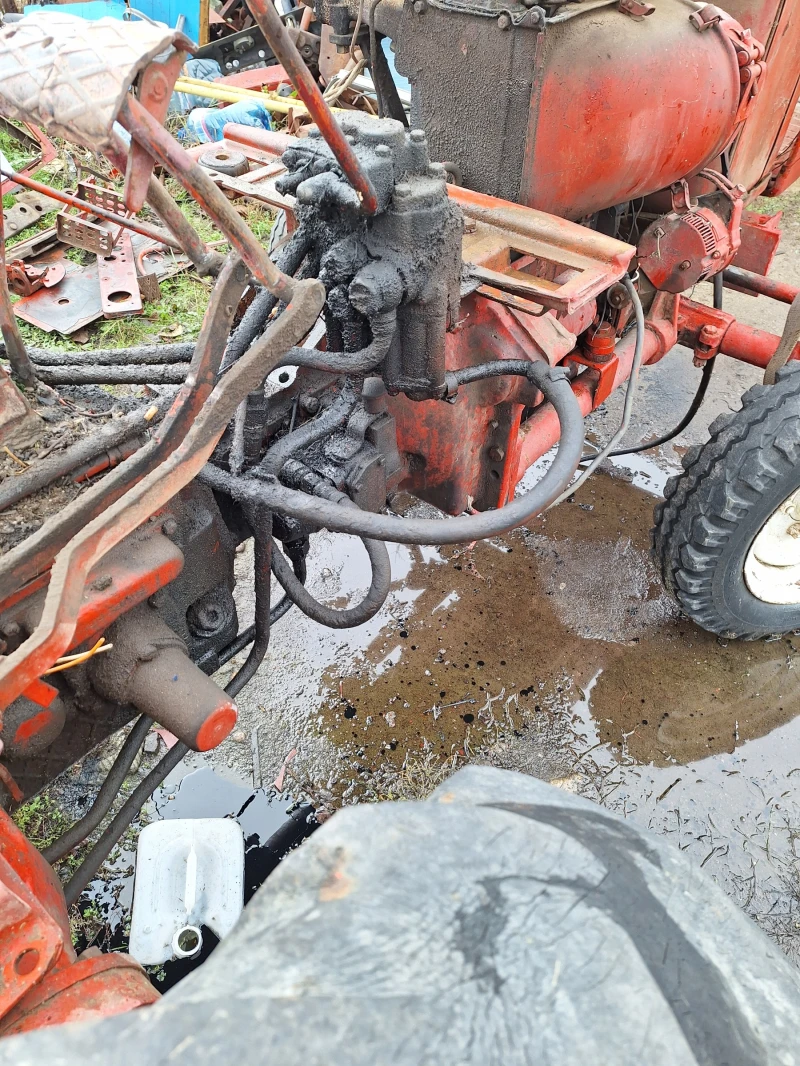 Трактор Владимировец, снимка 3 - Селскостопанска техника - 52595686