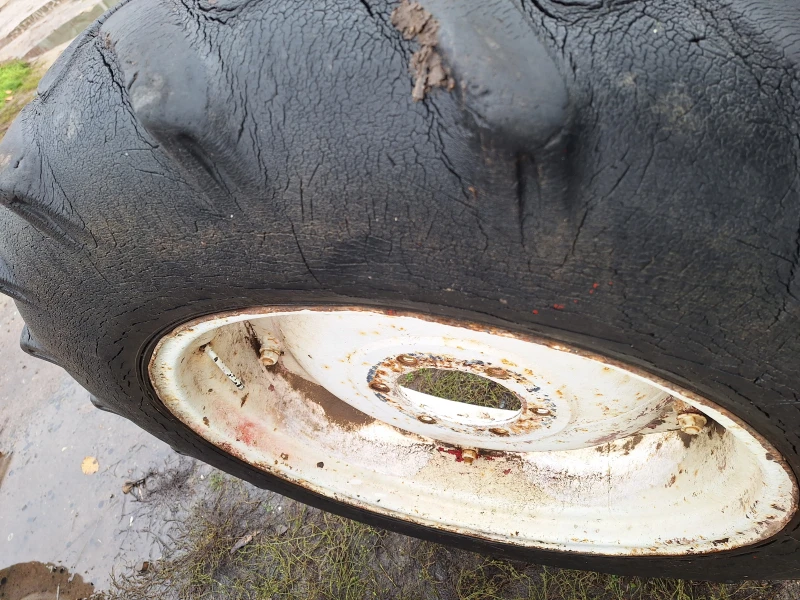 Трактор Владимировец, снимка 6 - Селскостопанска техника - 52595686