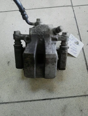 Спирачен апарат заден десен Тойота Рав4 2.2д