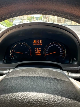 Toyota Avensis 2.0 D-4D 126 к.с.НАВИ/КАМЕРА/ПЕЧКА, снимка 14