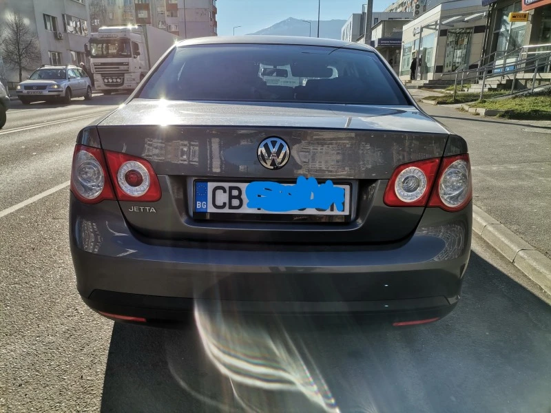 VW Jetta, снимка 4 - Автомобили и джипове - 47466126