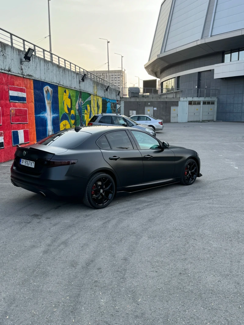 Alfa Romeo Giulia, снимка 7 - Автомобили и джипове - 47328444