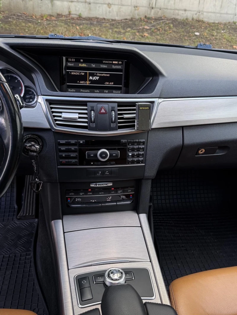 Mercedes-Benz E 350, снимка 13 - Автомобили и джипове - 52101143