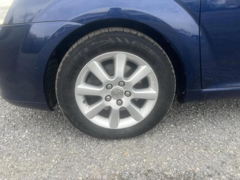 Toyota Corolla verso 6+ 1, снимка 7 - Автомобили и джипове - 52542900