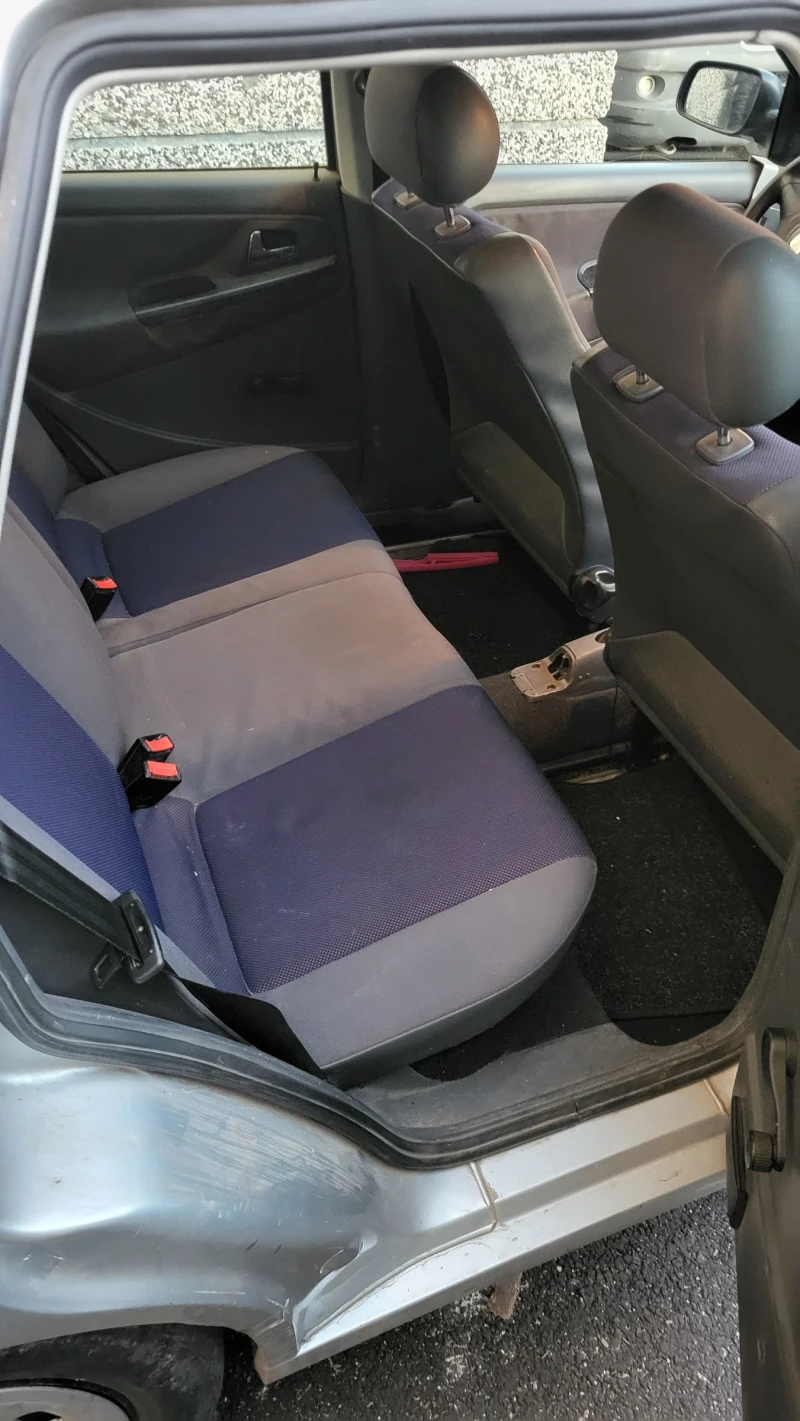 Seat Ibiza 1.4i, снимка 9 - Автомобили и джипове - 52257797