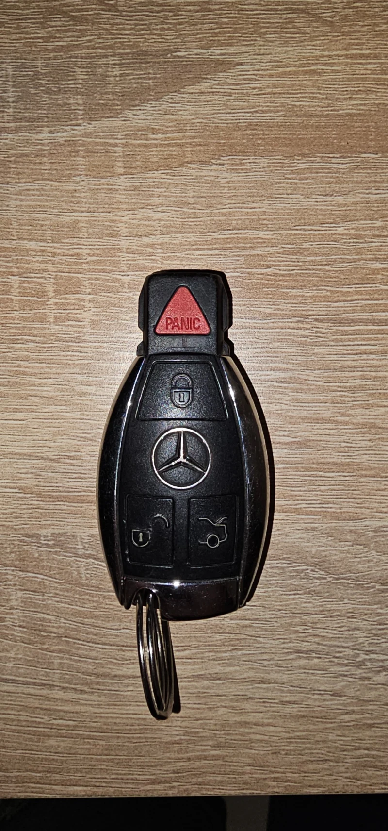 Mercedes-Benz C 300 AMG* 4-MATIC* LED, снимка 17 - Автомобили и джипове - 52667009