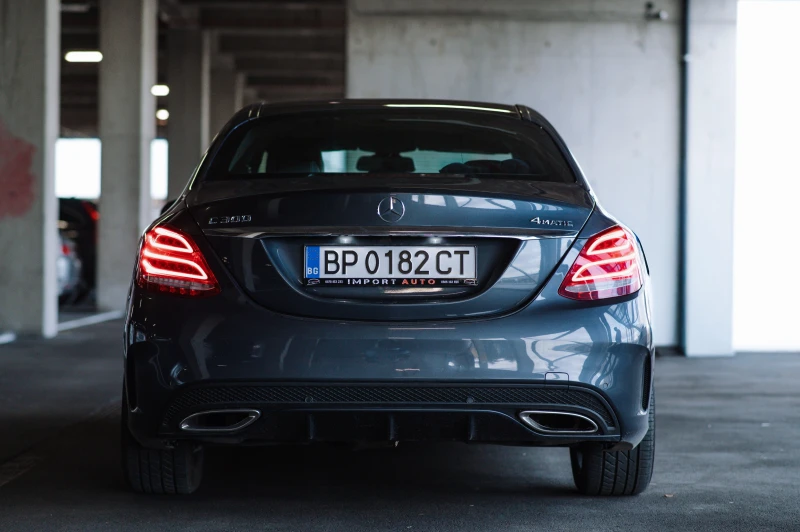 Mercedes-Benz C 300 AMG* 4-MATIC* LED, снимка 3 - Автомобили и джипове - 52667009
