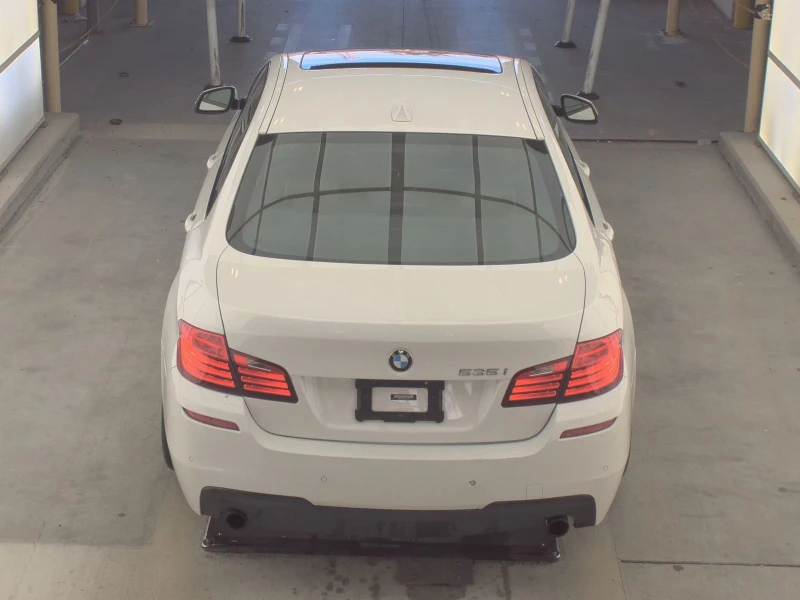 BMW 535 2016 BMW 5 Series Sedan 535i xDrive M SPORT LINE, снимка 5 - Автомобили и джипове - 53018771