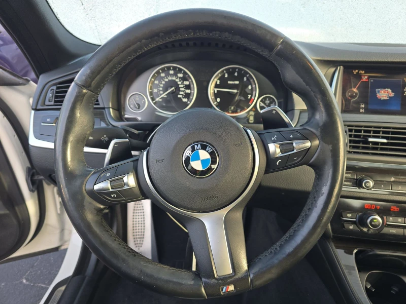 BMW 535 2016 BMW 5 Series Sedan 535i xDrive M SPORT LINE, снимка 10 - Автомобили и джипове - 53018771