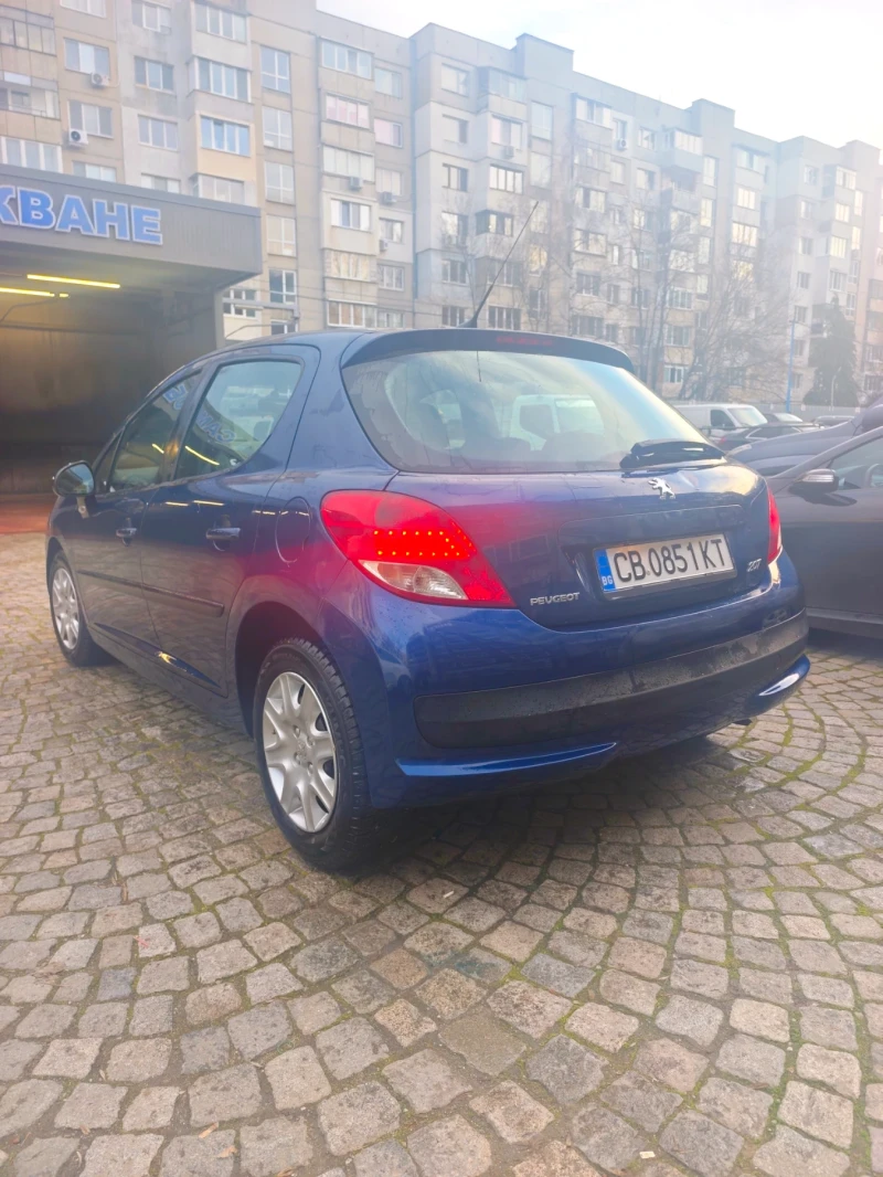 Peugeot 207 Чудесна!2010г., снимка 5 - Автомобили и джипове - 53256735