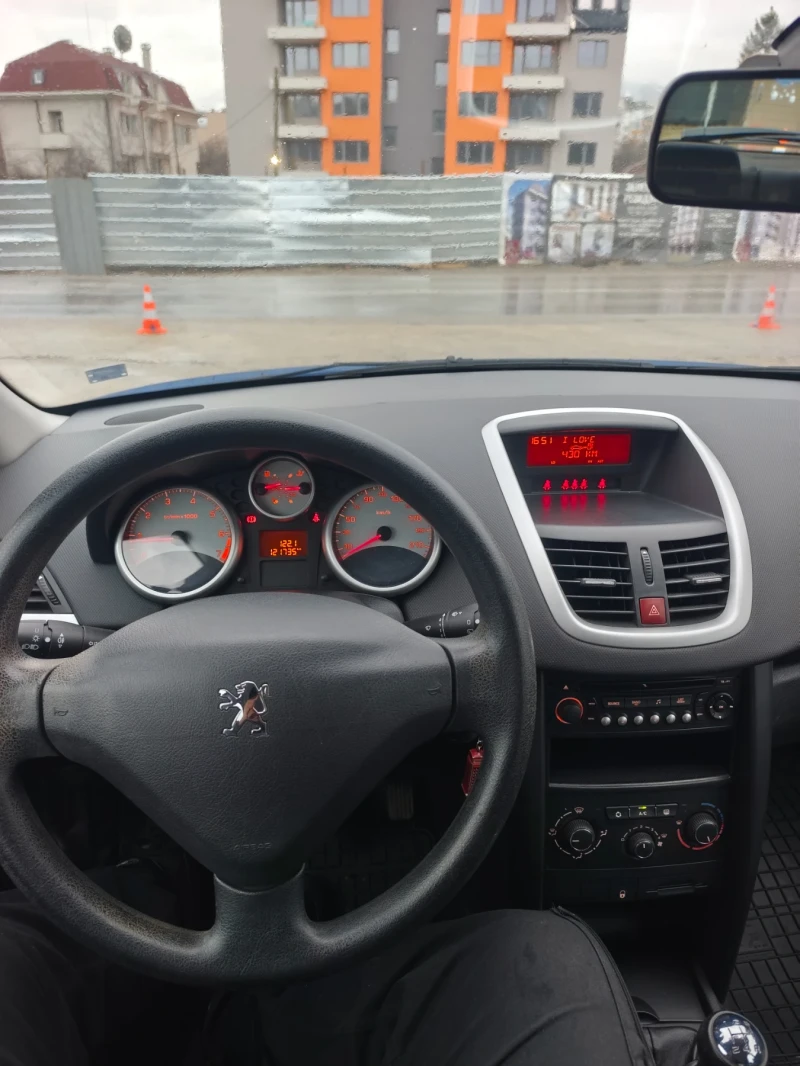 Peugeot 207 Чудесна!2010г., снимка 10 - Автомобили и джипове - 53256735