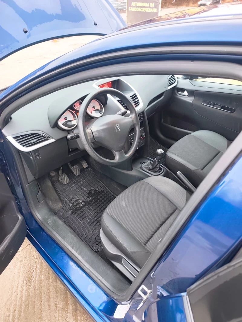 Peugeot 207 Чудесна!2010г., снимка 9 - Автомобили и джипове - 53256735