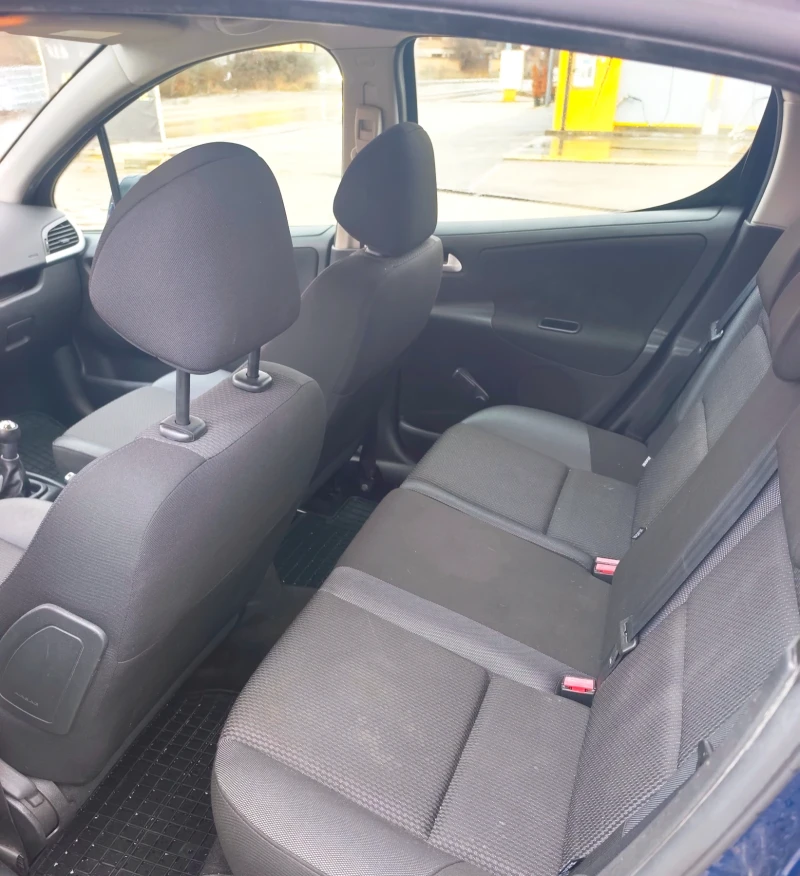 Peugeot 207 Чудесна!2010г., снимка 7 - Автомобили и джипове - 53256735