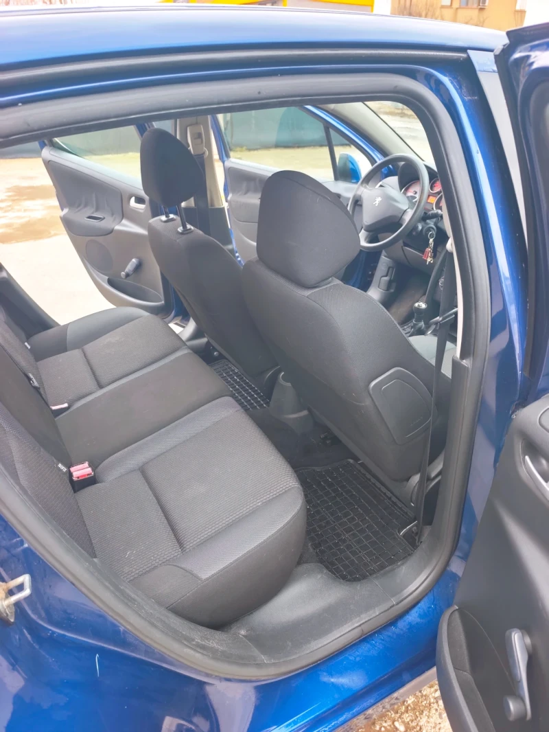 Peugeot 207 Чудесна!2010г., снимка 8 - Автомобили и джипове - 53256735