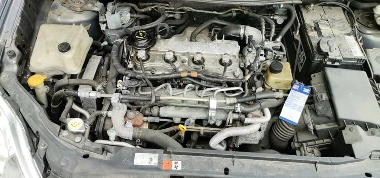 Mazda 5 2.0, снимка 6 - Автомобили и джипове - 41988197