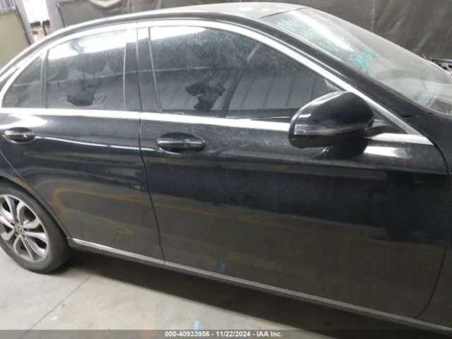 Mercedes-Benz C 300, снимка 5 - Автомобили и джипове - 49290950