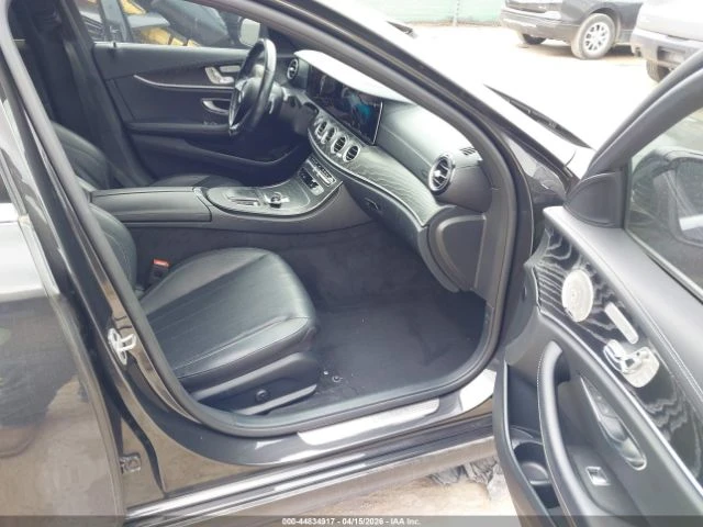 Mercedes-Benz E 350 AMG PKG| BURMESTER| PANO| 360| | , снимка 9 - Автомобили и джипове - 54699468