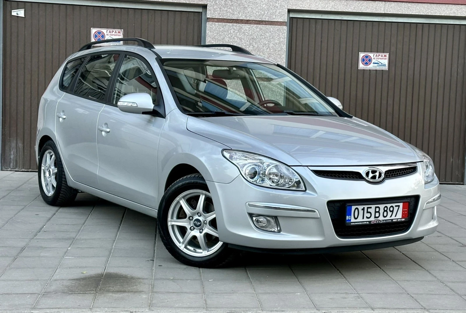 Hyundai I30 2.0 Aвтоматик - изображение 3