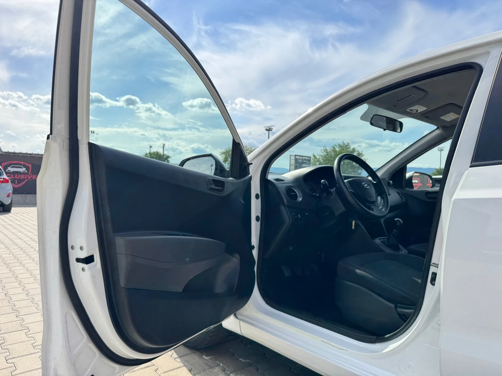 Hyundai I10 1.0i EUTO-6 SERVIZ NOVA - изображение 8
