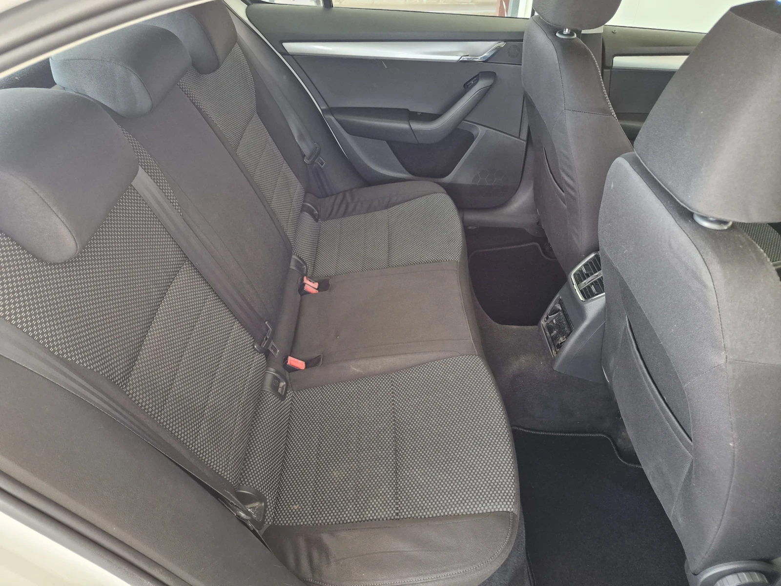 Skoda Octavia 1.6 105kc 160000km - изображение 8