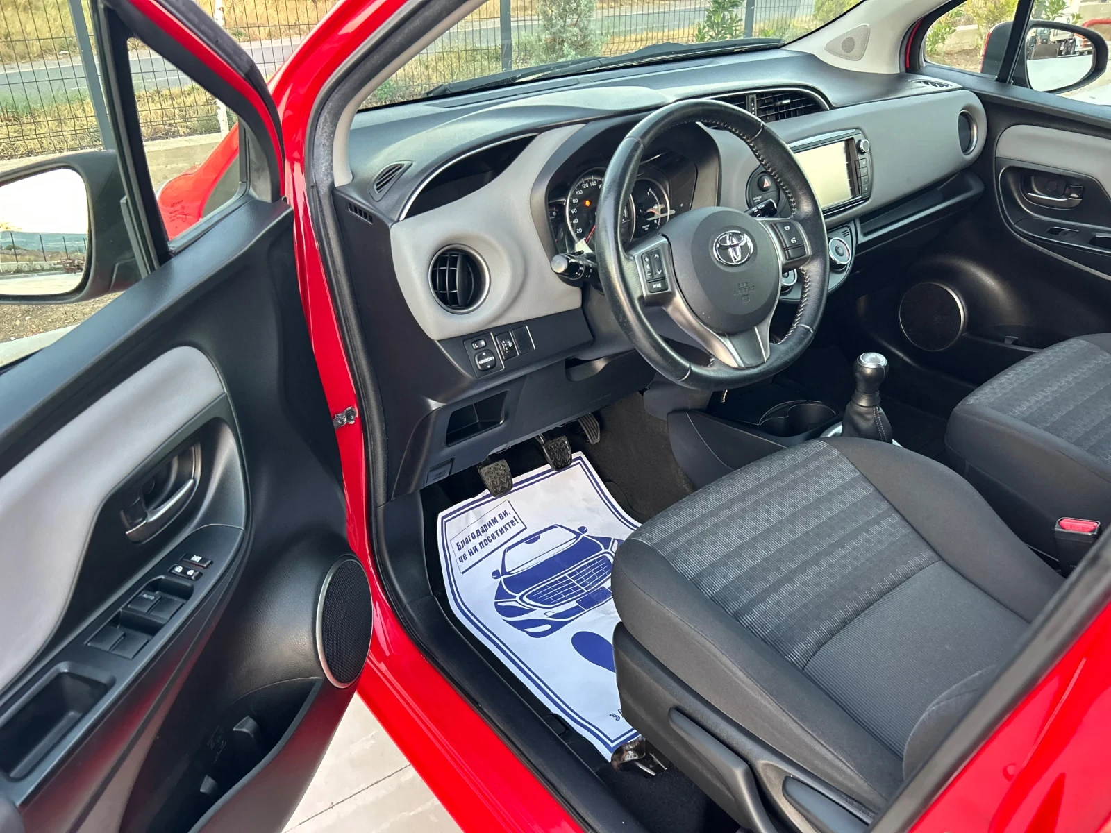 Toyota Yaris 1.0i евро 6 103000км - изображение 7