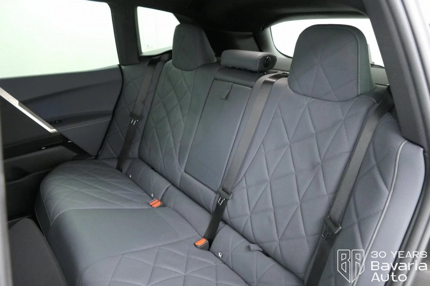 BMW iX 50 xDrive Sport Paket - изображение 8