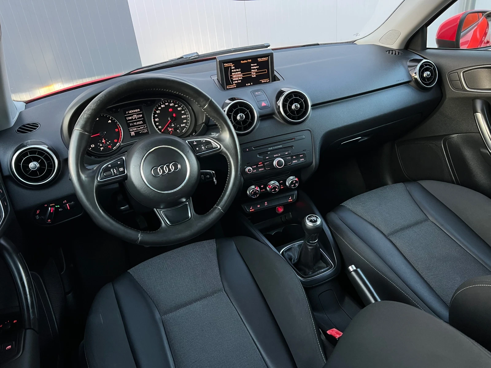 Audi A1 S-Line//RECARO/Navi/1.6Tdi/FullLED//  | Mobile.bg   12