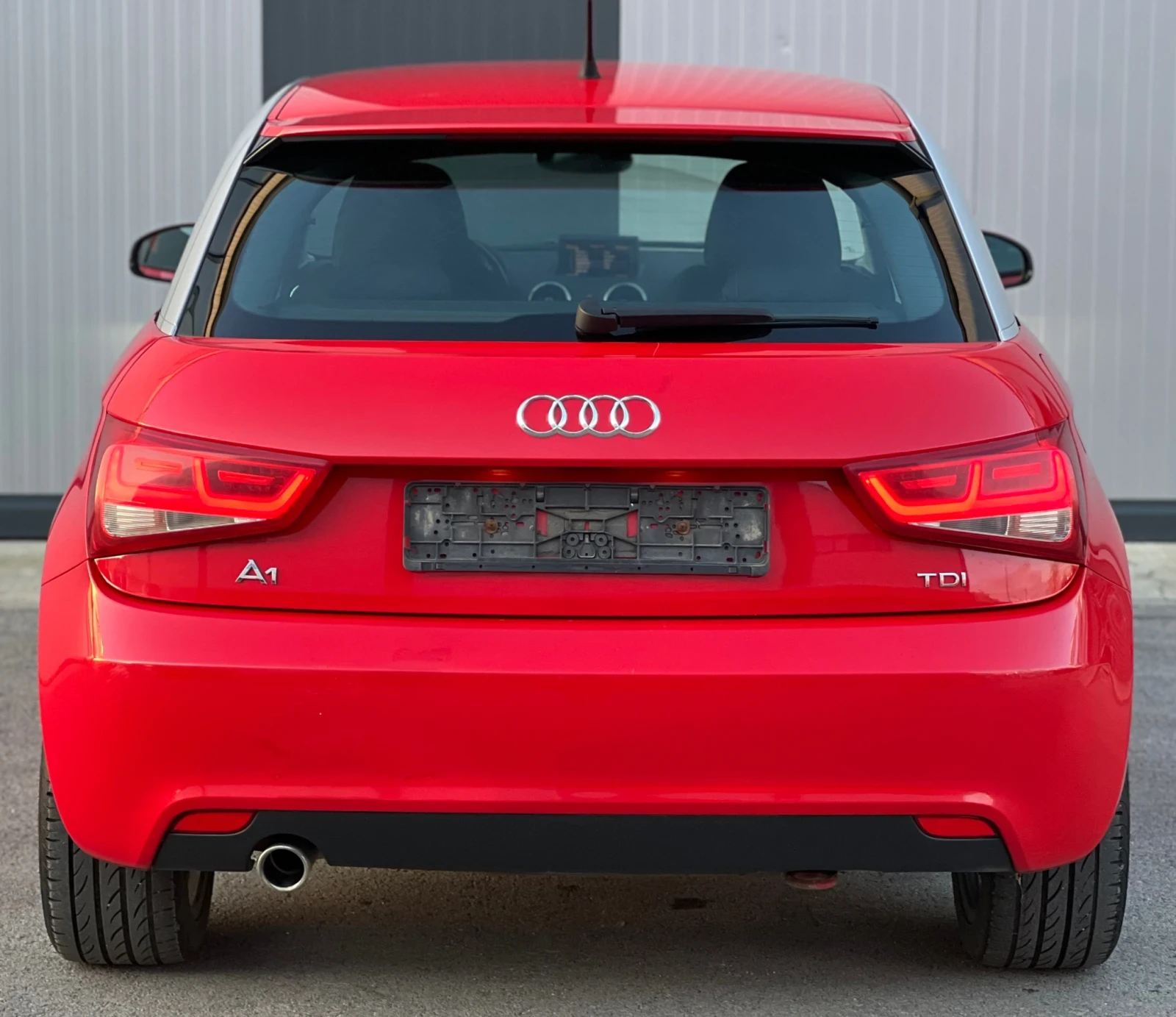 Audi A1 S-Line//RECARO/Navi/1.6Tdi/FullLED/УНИКАТ/КАТО НОВ - изображение 6