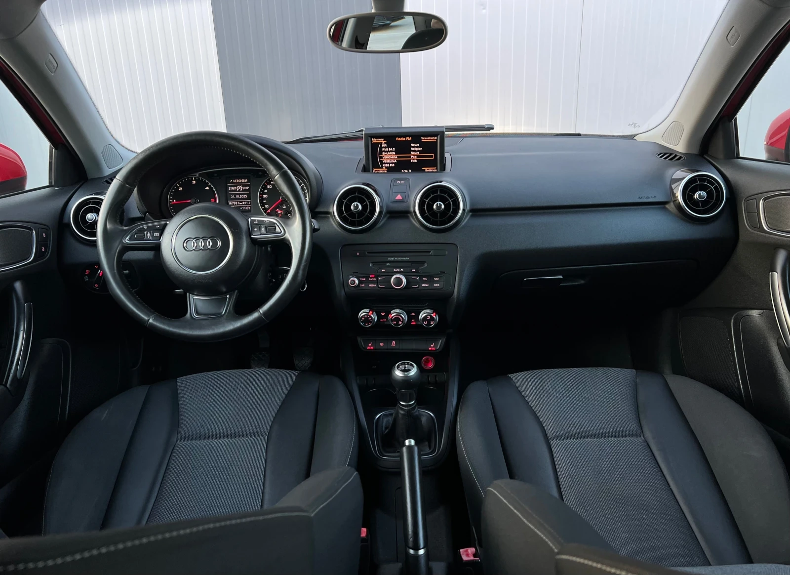 Audi A1 S-Line//RECARO/Navi/1.6Tdi/FullLED//  | Mobile.bg   11