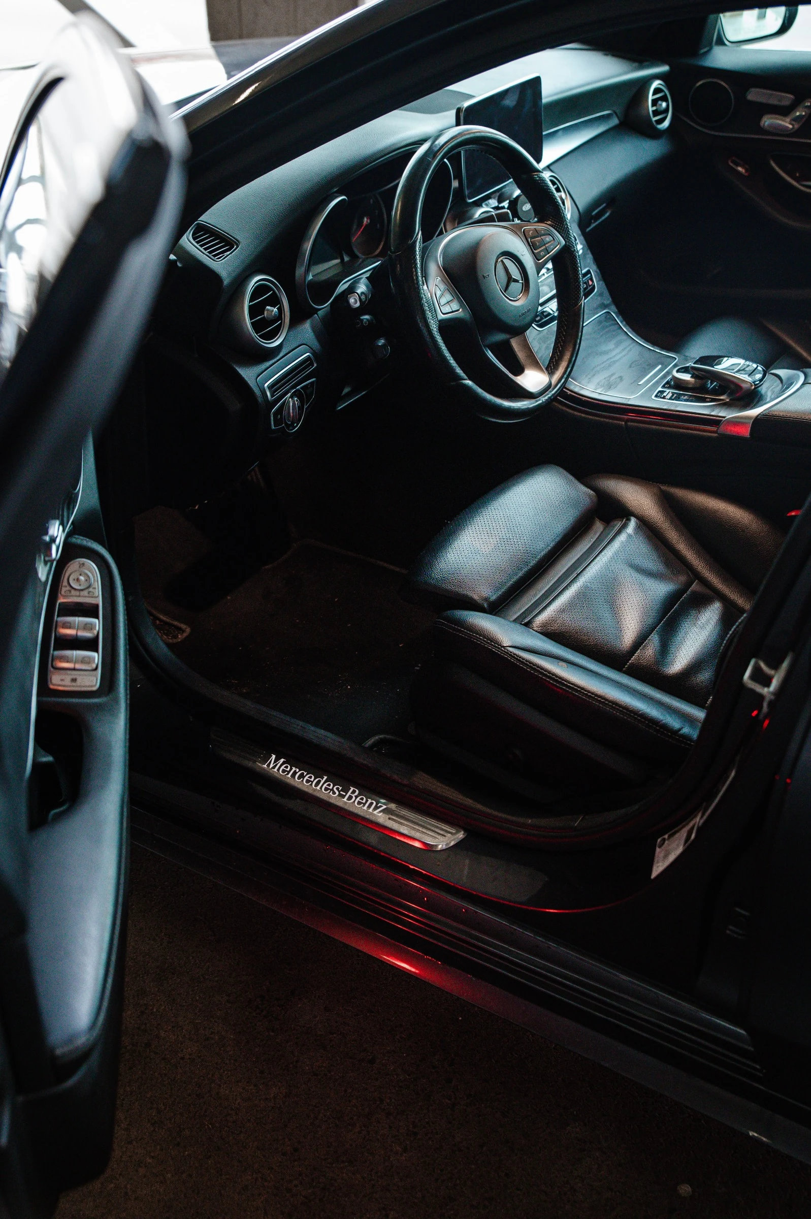 Mercedes-Benz C 300 AMG* 4-MATIC* LED | Mobile.bg � ����������� 14