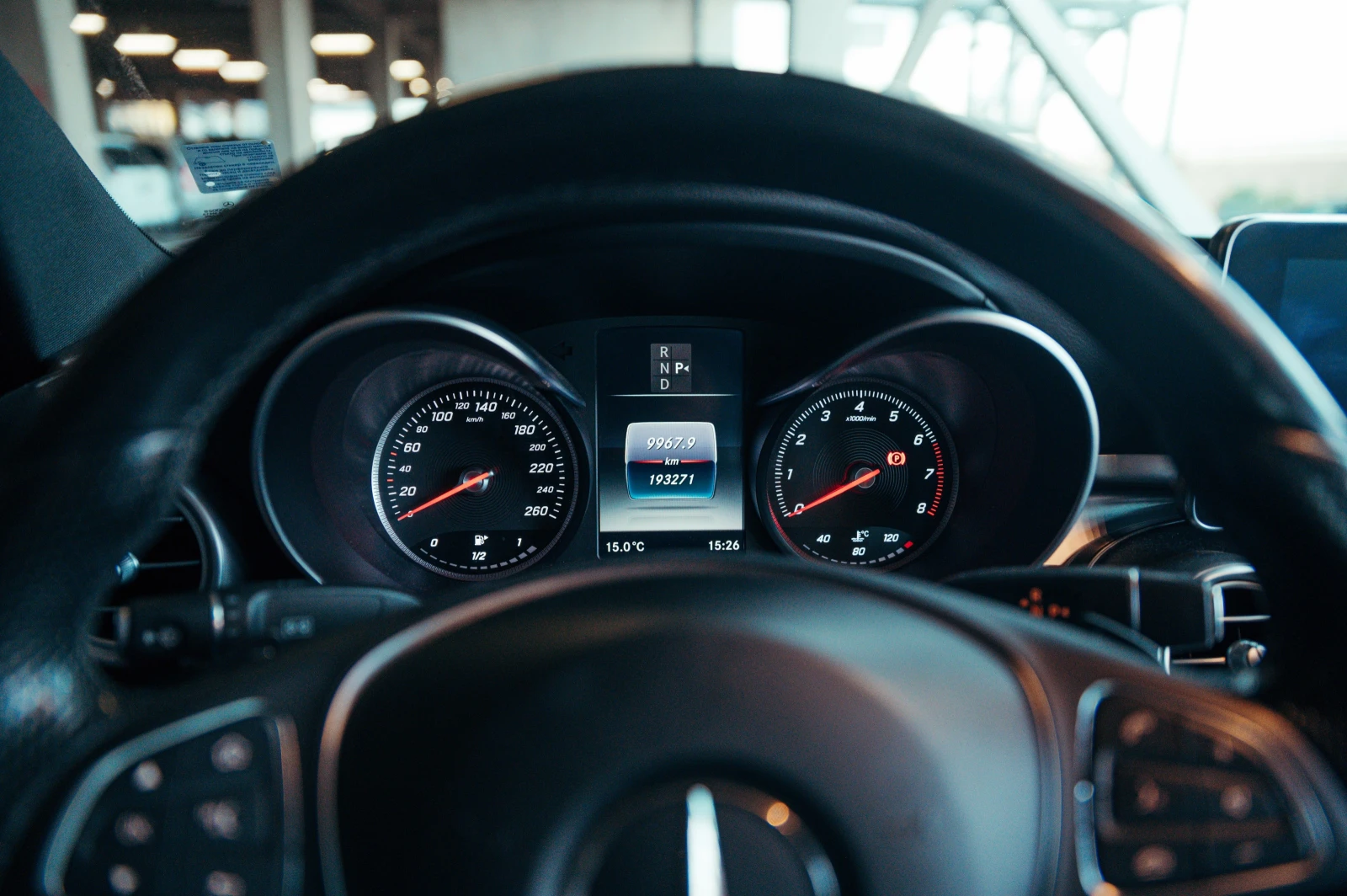 Mercedes-Benz C 300 AMG* 4-MATIC* LED - изображение 7