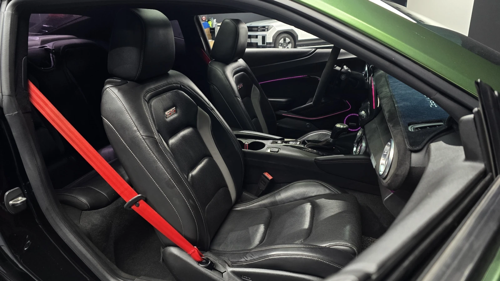 Chevrolet Camaro SS 6.2 V8 autogeorge.com - изображение 10