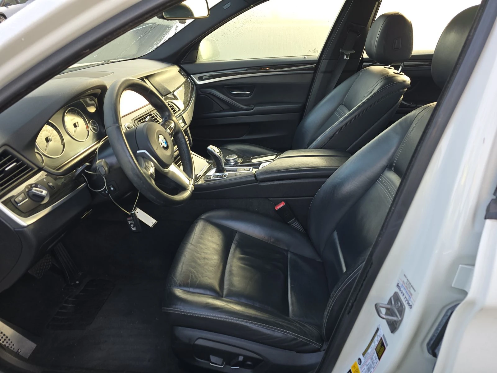 BMW 535 2016 BMW 5 Series Sedan 535i xDrive M SPORT LINE - изображение 8