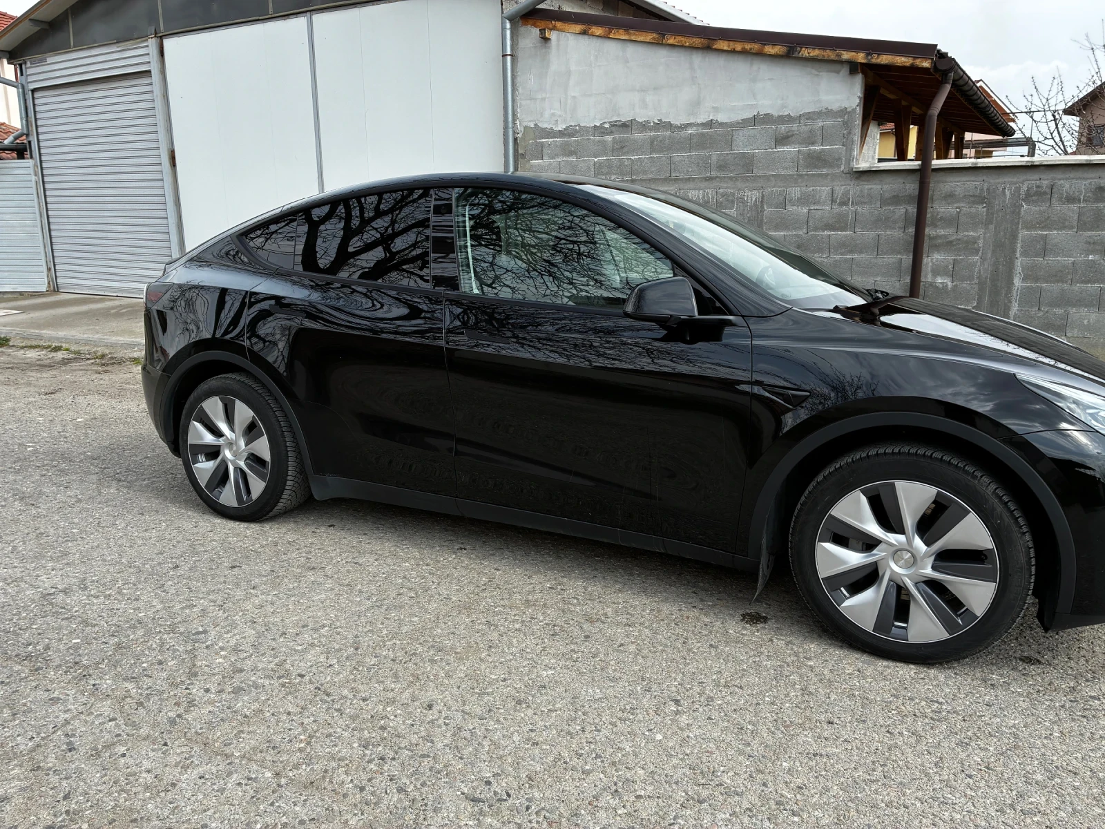 Tesla Model Y LR 4x4 AMD rayzen, снимка 2 - Автомобили и джипове - 53990282