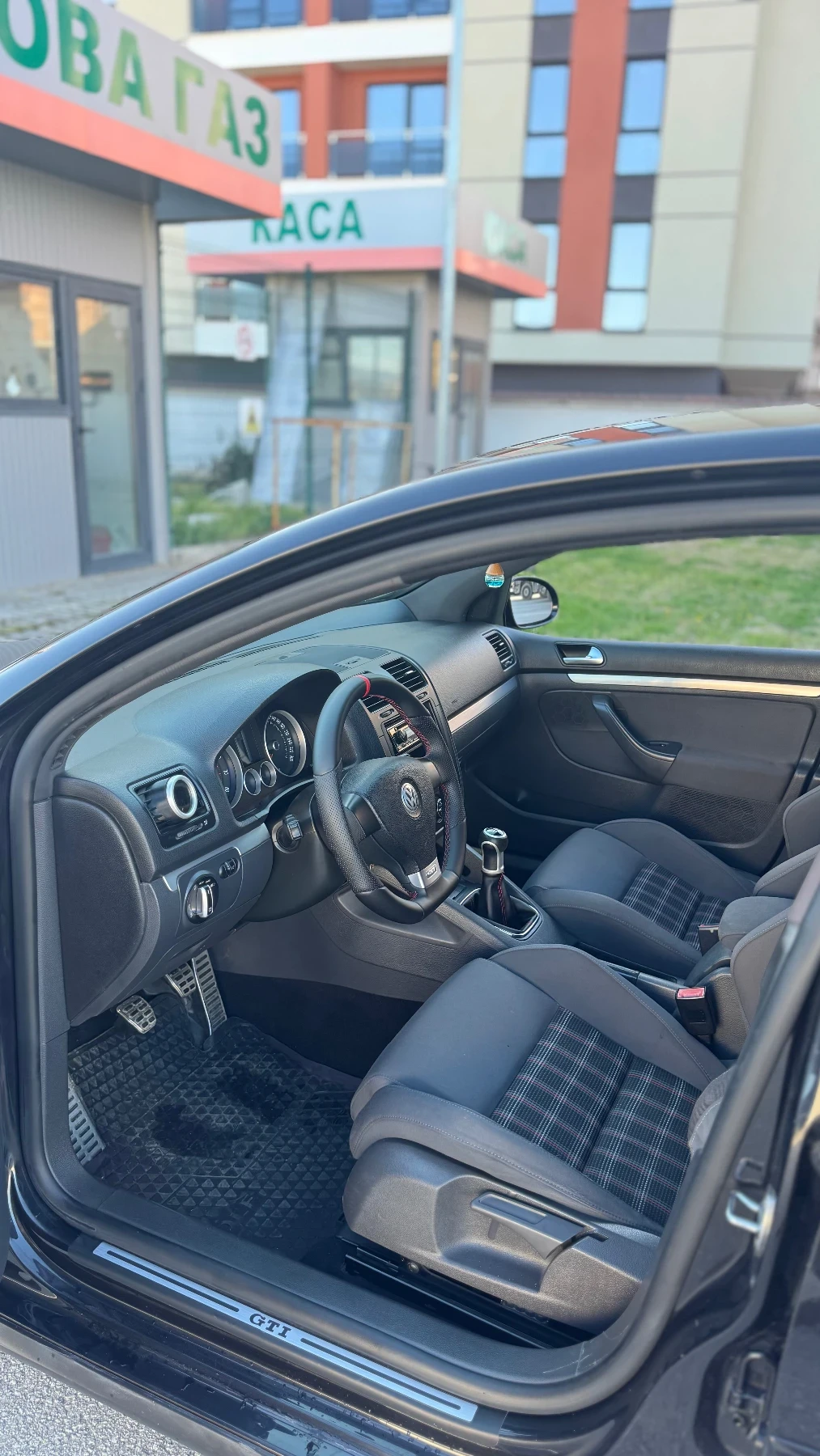 VW Golf Gti, снимка 6 - Автомобили и джипове - 54113572