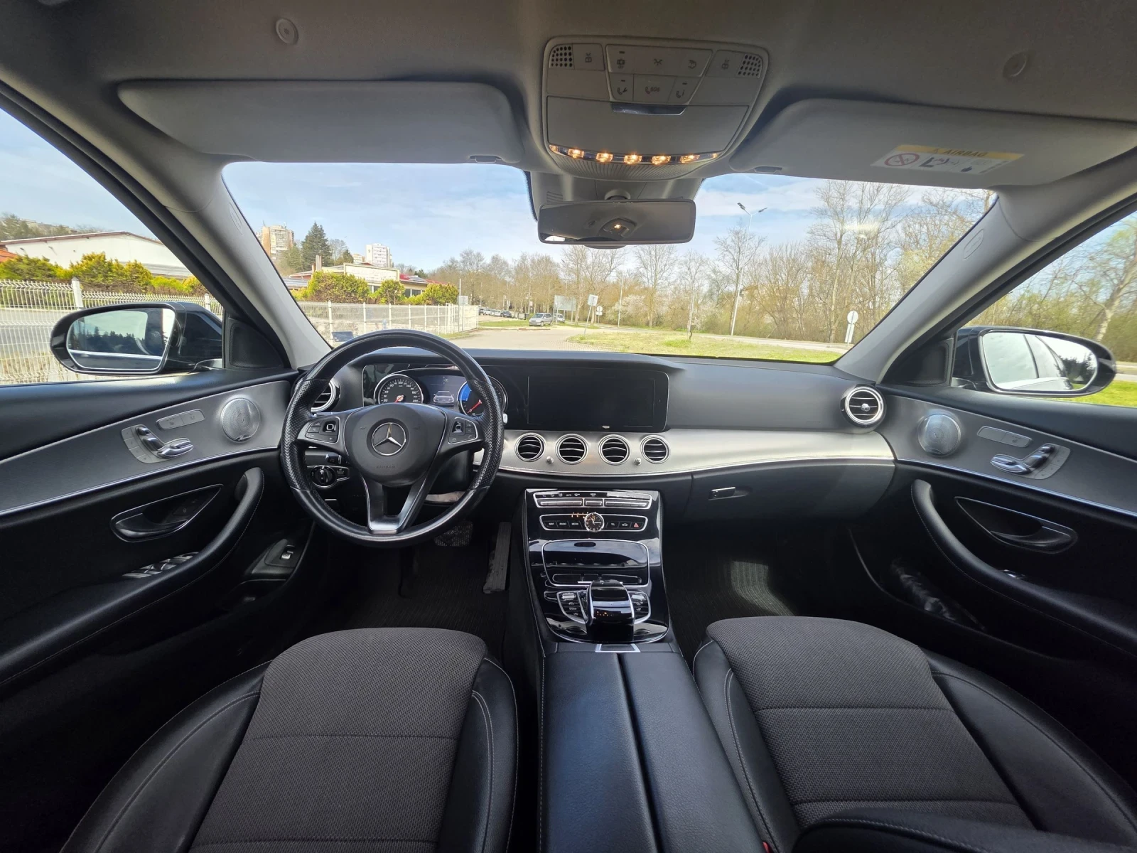 Mercedes-Benz E 350 4 MATIC, снимка 7 - Автомобили и джипове - 54164290