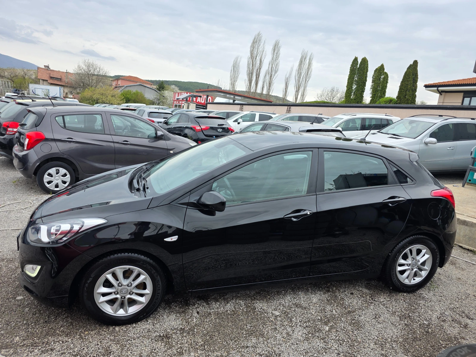 Hyundai I30 1.4i-100к.с TOP!!!, снимка 7 - Автомобили и джипове - 54219271
